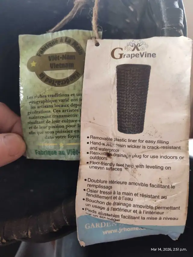 Pair of Tall Wicker Resin Planters - Photo 4