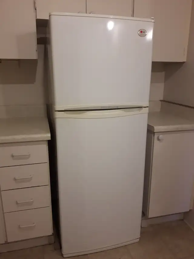 1 bedroom apartment with private patio. - Photo 5