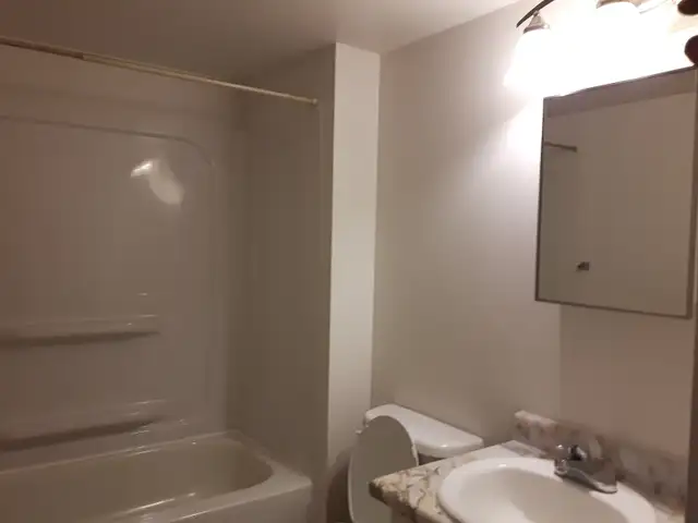 1 bedroom apartment with private patio. - Photo 7