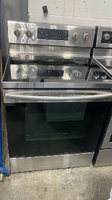 Samsung 30" Electric Stove  Stainless Steel Glass Top – Works