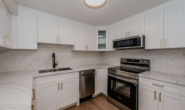 3 Bed | 2 Bath Legal Basement Apartment - Cambridge - Photo 5