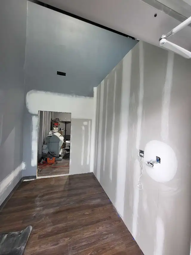 Drywall Finisher/Painter available - Photo 3