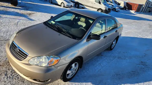 Toyota Corolla - Photo 3