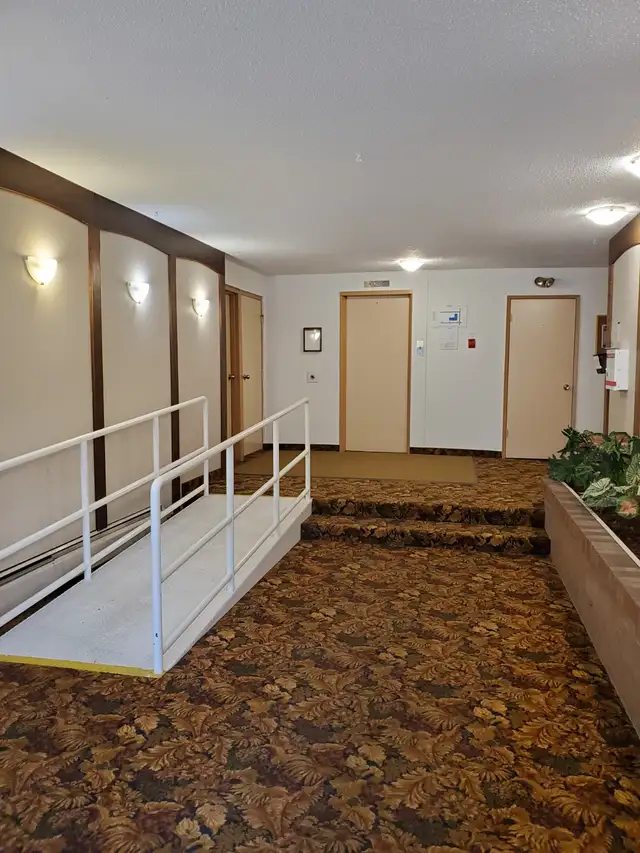 1 Bedroom Apt Available April 1st Near Edmonds Skytrain Station - Photo 2