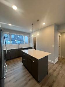 Corner Townhouse for Rent - Photo 7