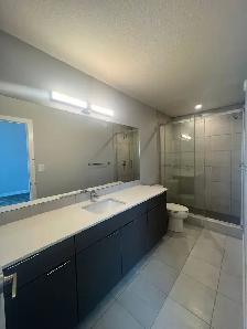 Corner Townhouse for Rent - Photo 8