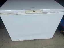 freezer 7 cu ft