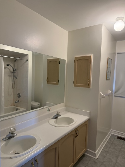 1 Bedroom Suite Rent by Owner in Richmond Hill. - Photo 3