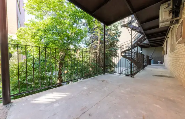 Summer Sublet Available - Montreal/McGill Campus - Photo 3