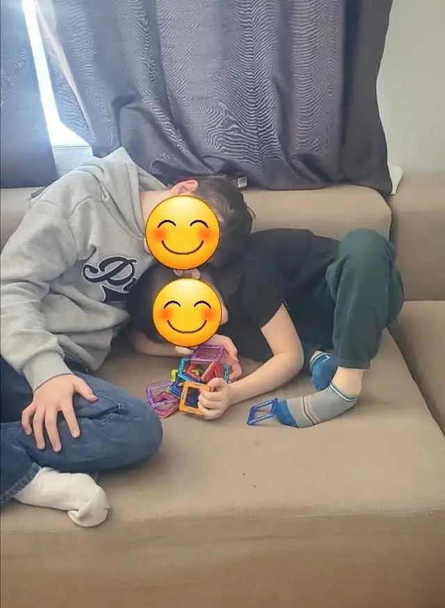 mom with 2 kids looking for help