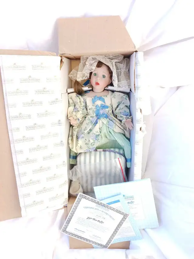 Ashton Drake 1994 Vintage Porcelain Doll 'Little Miss Muffet' - Photo 2