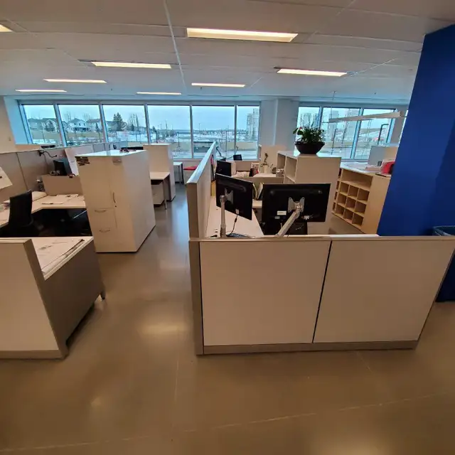 Fast repair and reno services for Residential and commercial - Photo 2