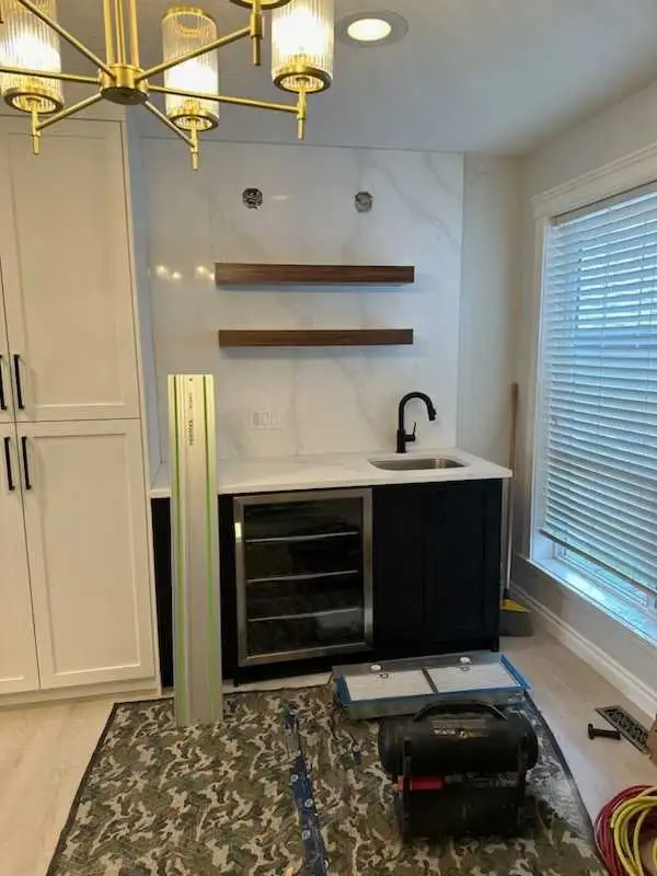 Fast repair and reno services for Residential and commercial - Photo 9