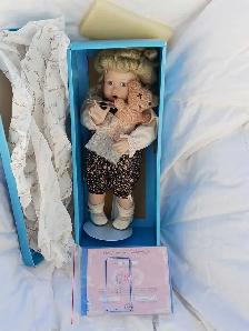 AshtonDrakeVintagePorcelainDoll 'Boo Boo Bear & Me Evie My Cl - Photo 2