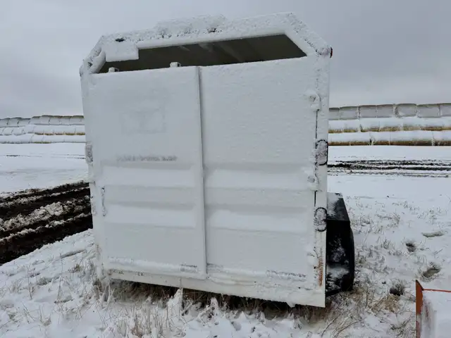 14' stock trailer - Photo 2