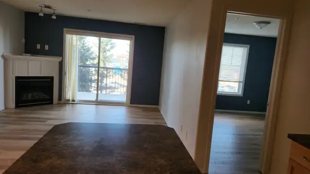 Modern 2 Bed / 2 Bath Condo with Heated Underground Parking – SW - Photo 3