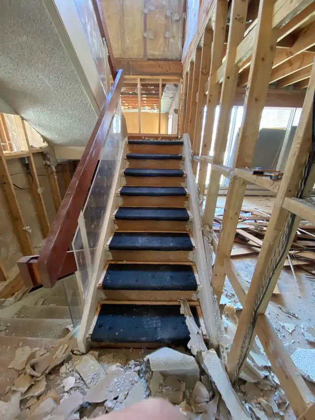 Moving Help & Demolition Services – Edmonton - Photo 3