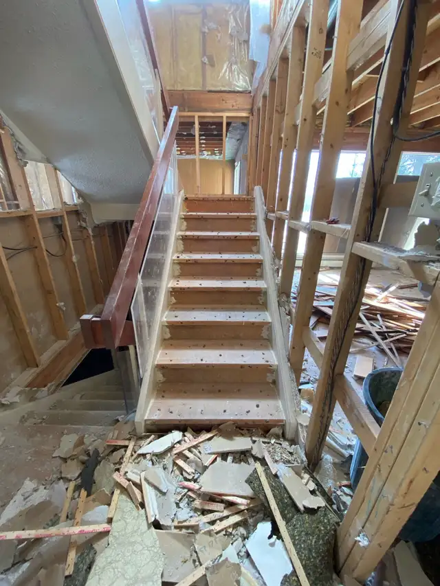 Moving Help & Demolition Services – Edmonton - Photo 4