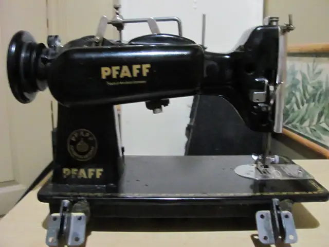 Moulin a coudre a vendre.