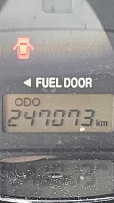 FOR SALE: 2005 Hyndai Sante Fe - Photo 7