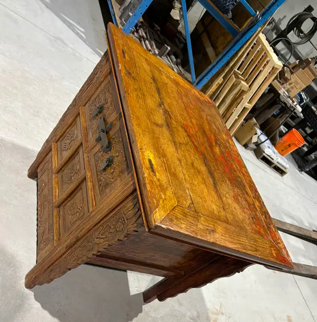 IMPRESSIVE Antique Chinese Wood Carved Altar Cabinet (c. 1800s) - Photo 2