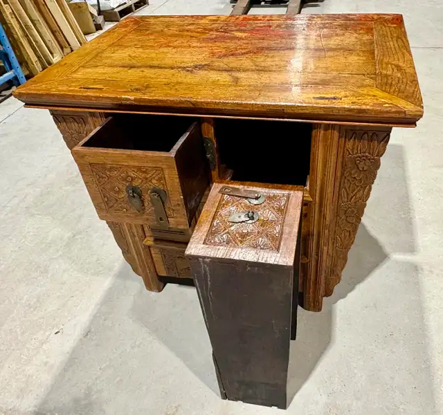 IMPRESSIVE Antique Chinese Wood Carved Altar Cabinet (c. 1800s) - Photo 7