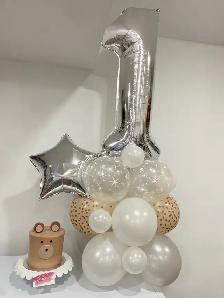 Cakes and balloons bouquet Milton digit balloons