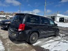 2016 Dodge Grand Caravan Crew - Photo 4