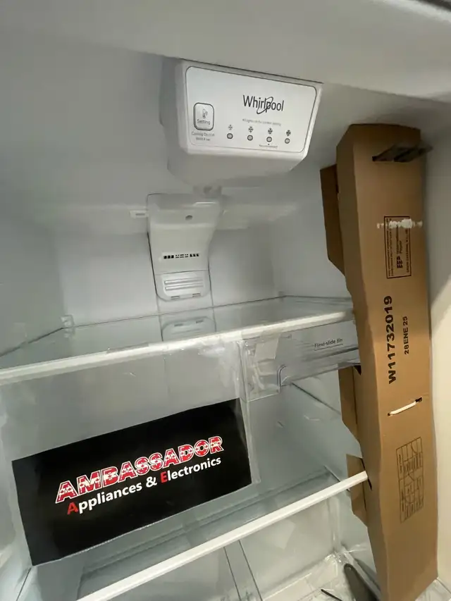 NEW 30" Whirlpool Top Freezer (18.2 Cu.Ft) Stainless Steel - Photo 6