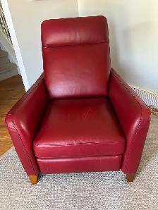 natuzzi red recliner