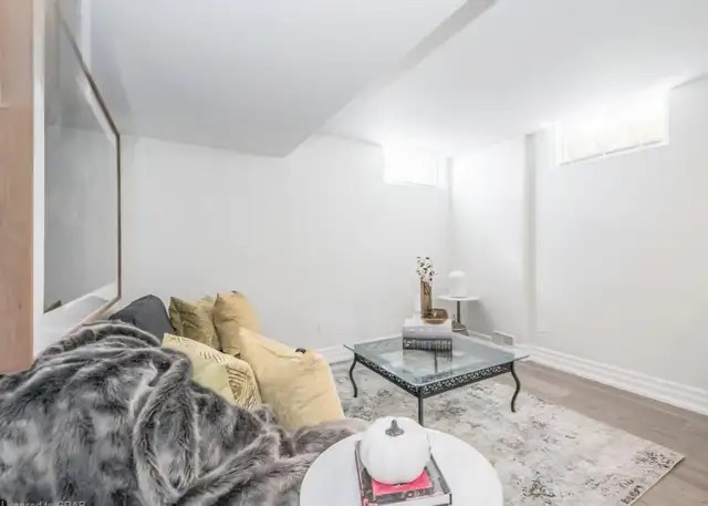 EXECUTIVE 1-BEDROOM LEGAL SUITEWest End Guelph  May 1 - June 1 - Photo 6