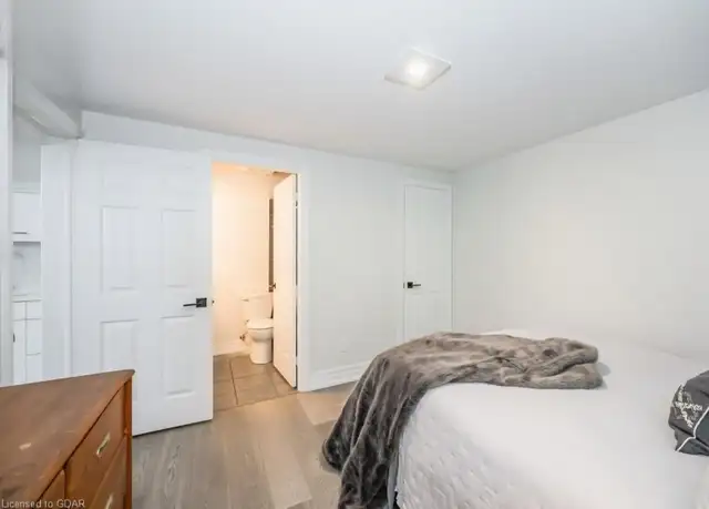 EXECUTIVE 1-BEDROOM LEGAL SUITEWest End Guelph  May 1 - June 1 - Photo 9