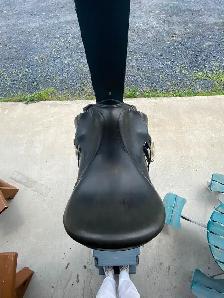 Selle d’équitation classique dressage - Photo 3