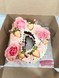 Letter cake Halton custom cakes, Floral cakes - Photo 4