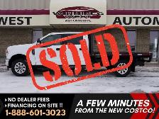 2022 Ford F-350 XLT 4WD Crew Cab | HEAVY DUTY FLAT DECK!!