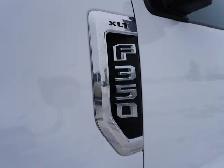 2022 Ford F-350 XLT 4WD Crew Cab | HEAVY DUTY FLAT DECK!! - Photo 44