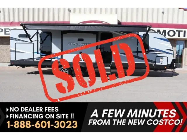 2022 Forest River Cherokee Alpha Wolf 33BHL Triple Slide! As ne