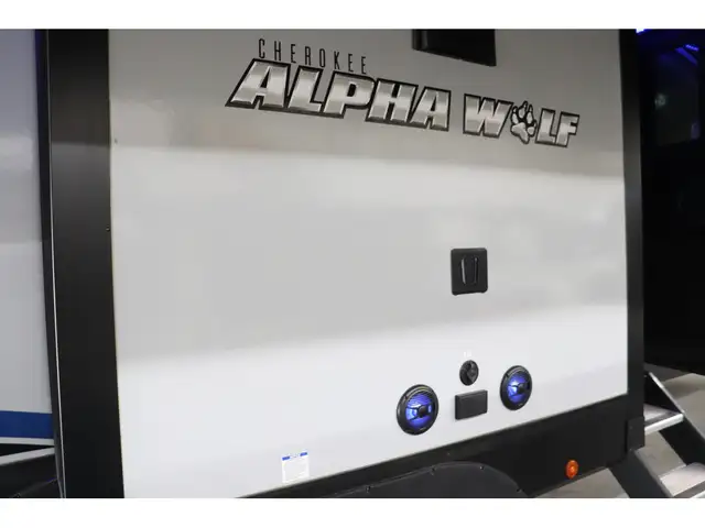 2022 Forest River Cherokee Alpha Wolf 33BHL Triple Slide! As ne - Photo 41