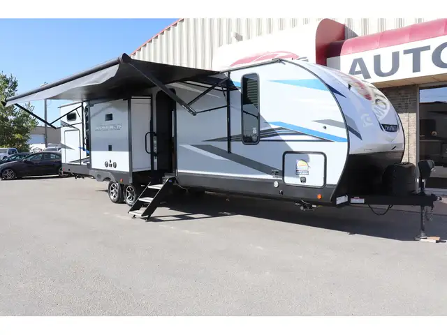 2022 Forest River Cherokee Alpha Wolf 33BHL Triple Slide! As ne - Photo 46