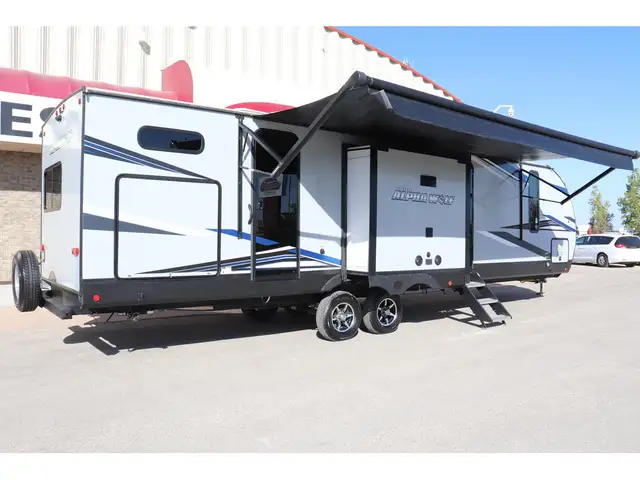 2022 Forest River Cherokee Alpha Wolf 33BHL Triple Slide! As ne - Photo 55