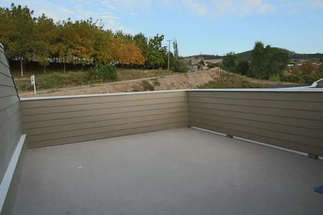 2 Beds 1 Bath townhouse w/patio, In-suite Laundry - April 1 - Photo 6