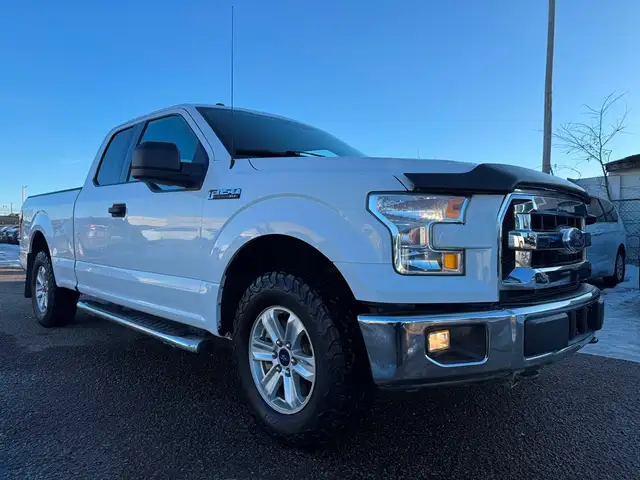 2015 Ford F-150 XLT 4WD - 116K - V6 NON TURBO - CLEAN CAR FAX - Photo 6