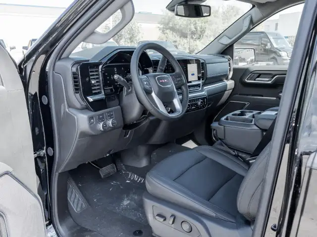 2026 GMC Sierra 1500 SLT - Photo 11
