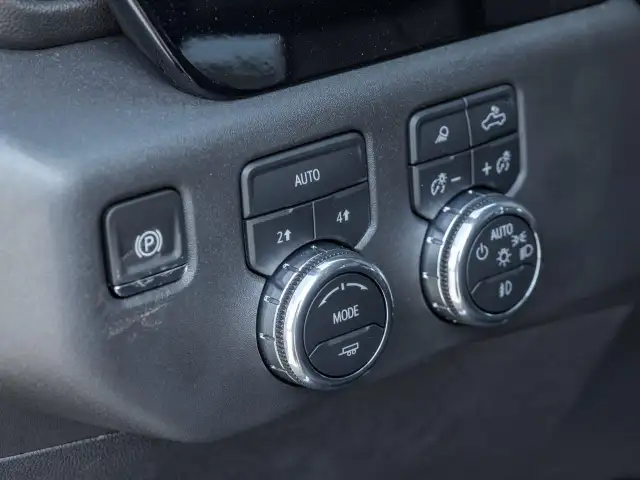 2026 GMC Sierra 1500 SLT - Photo 18