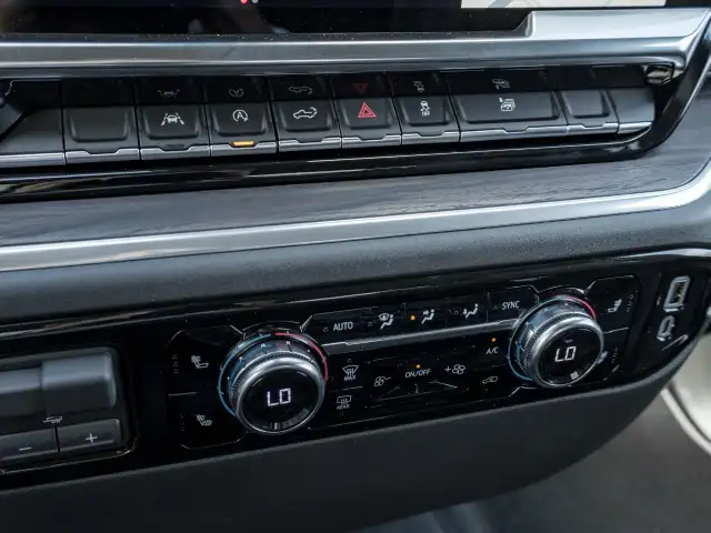 2026 GMC Sierra 1500 SLT - Photo 21