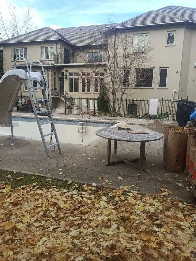 CHEAP SPRING YARD CLEANUPS/GLOWUPS! 647-571-9326 - Photo 6