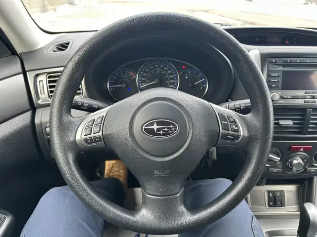 2011 Subaru Forester - Photo 13