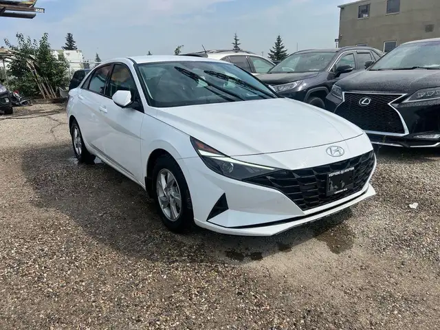 2021 Hyundai Elantra Essential IVT