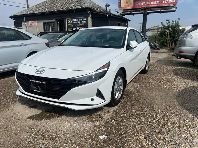 2021 Hyundai Elantra Essential IVT - Photo 5