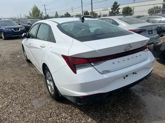 2021 Hyundai Elantra Essential IVT - Photo 6